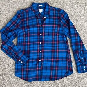 Women’s plaid shirt
